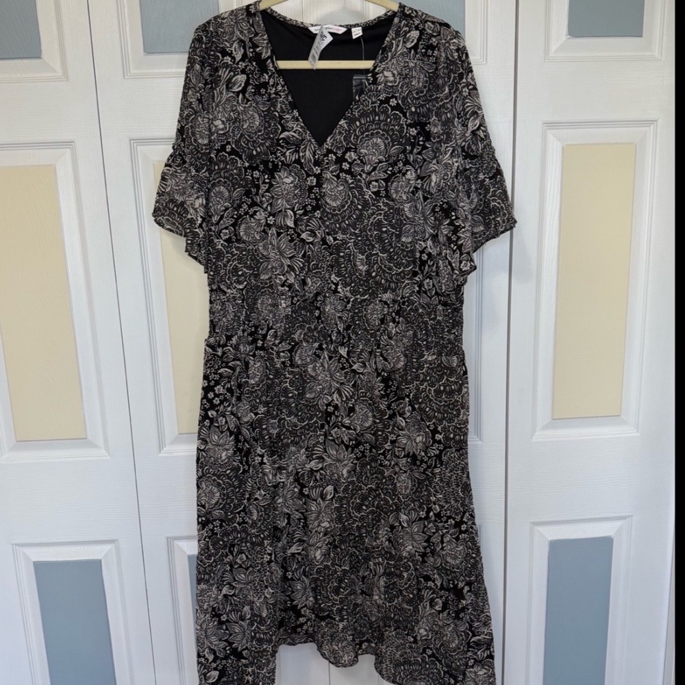 Isaac Mizrahi‎ LIVE! Women's XL Black Floral Print V Neck Flutter Sleeve Dress